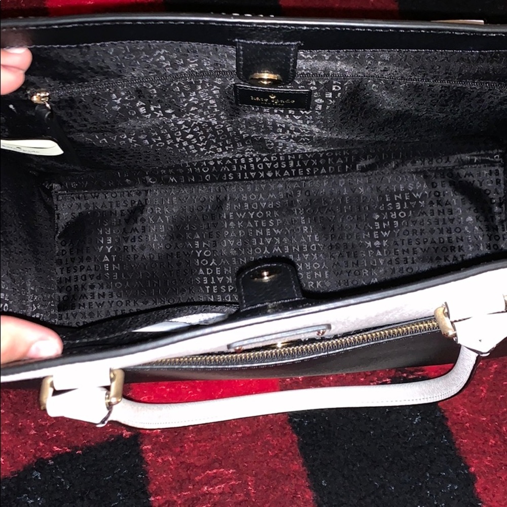 Kate Spade Large Tote - Picture 4 of 8